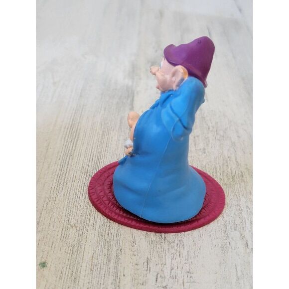 McDonald's 1992 Seven Dwarfs snow white coat toy figure - Picture 2 of 5
